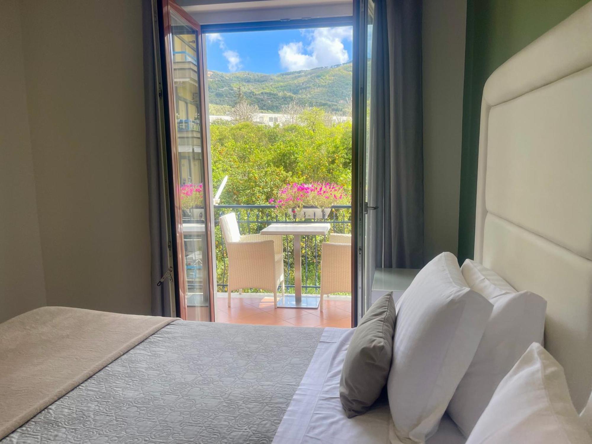 Bougainvillea Relais Sorrento Buitenkant foto